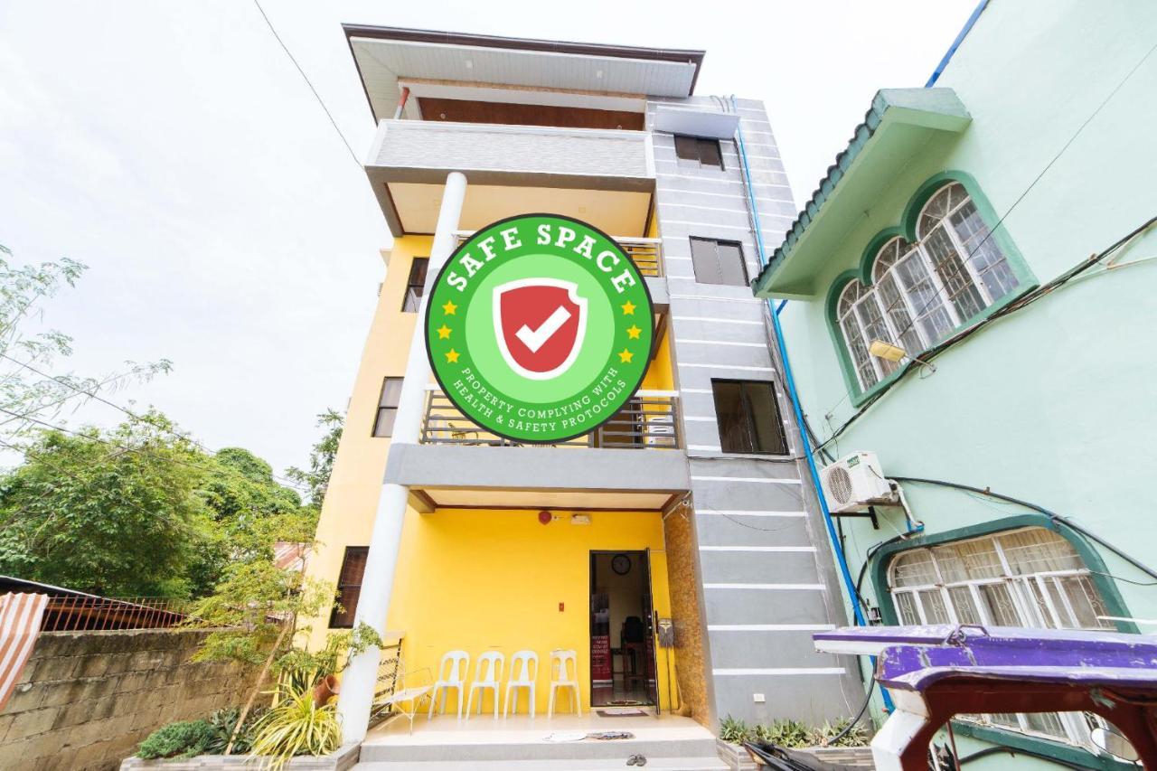 Hotel Reddoorz @ D Maagma Street Kalibo Exterior foto