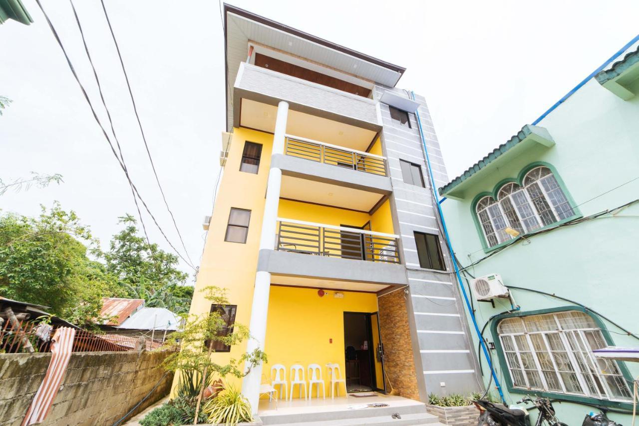 Hotel Reddoorz @ D Maagma Street Kalibo Exterior foto