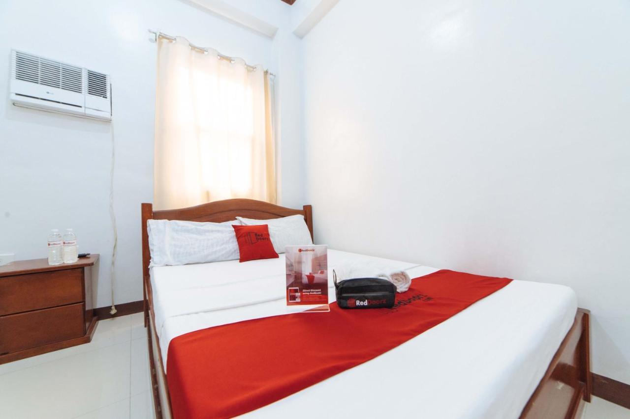 Hotel Reddoorz @ D Maagma Street Kalibo Exterior foto